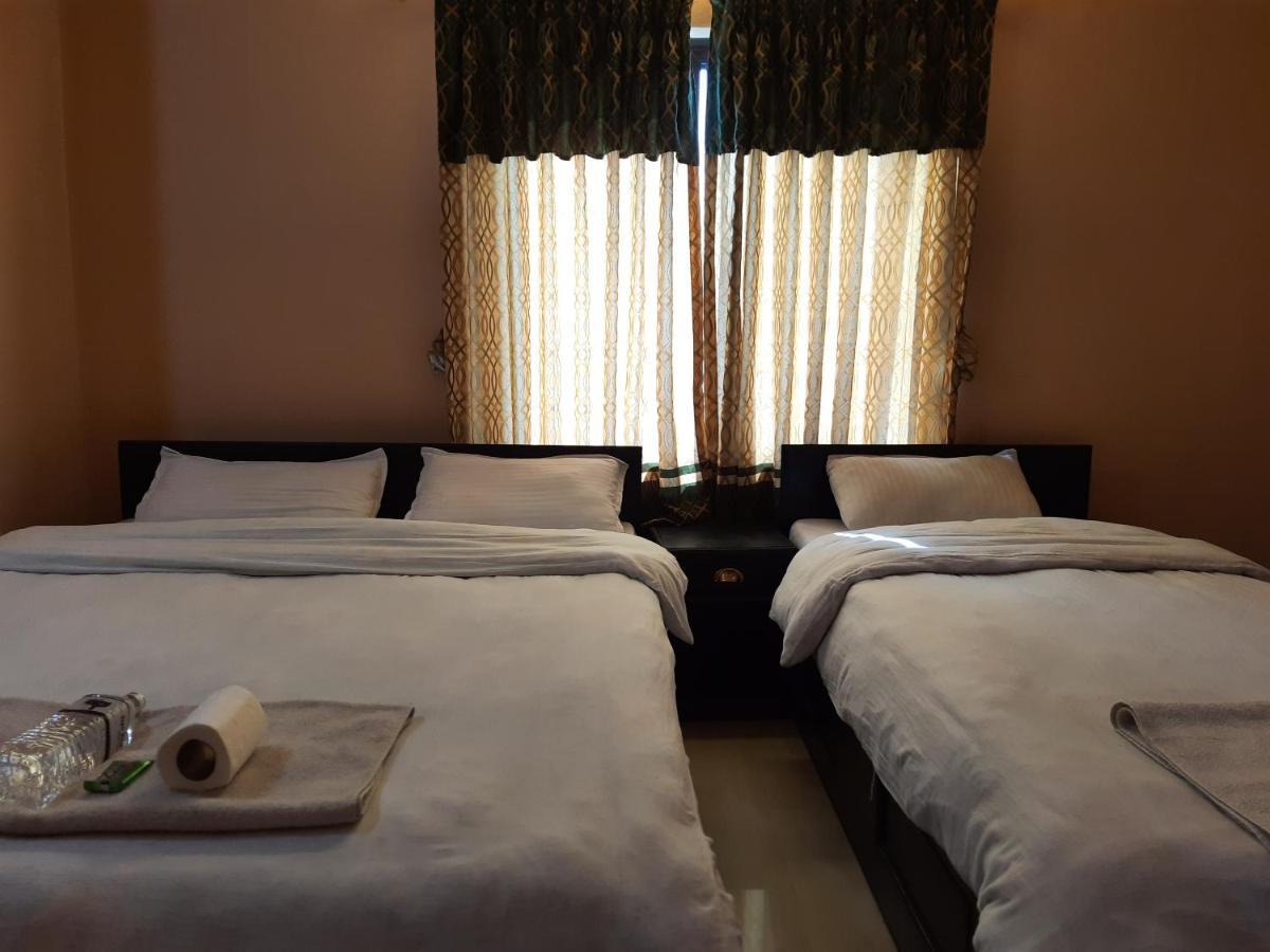 Hotel Eagle Zone ポカラ エクステリア 写真