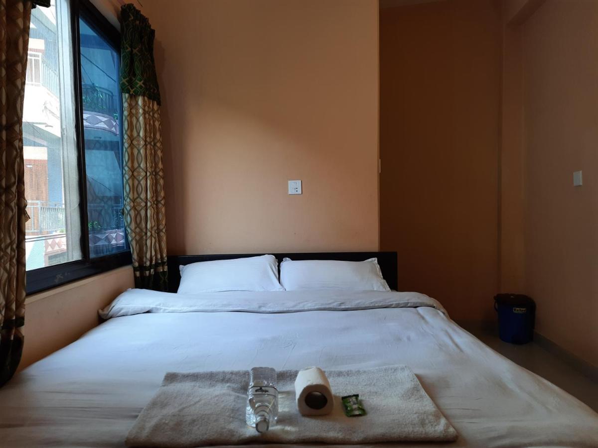 Hotel Eagle Zone ポカラ エクステリア 写真