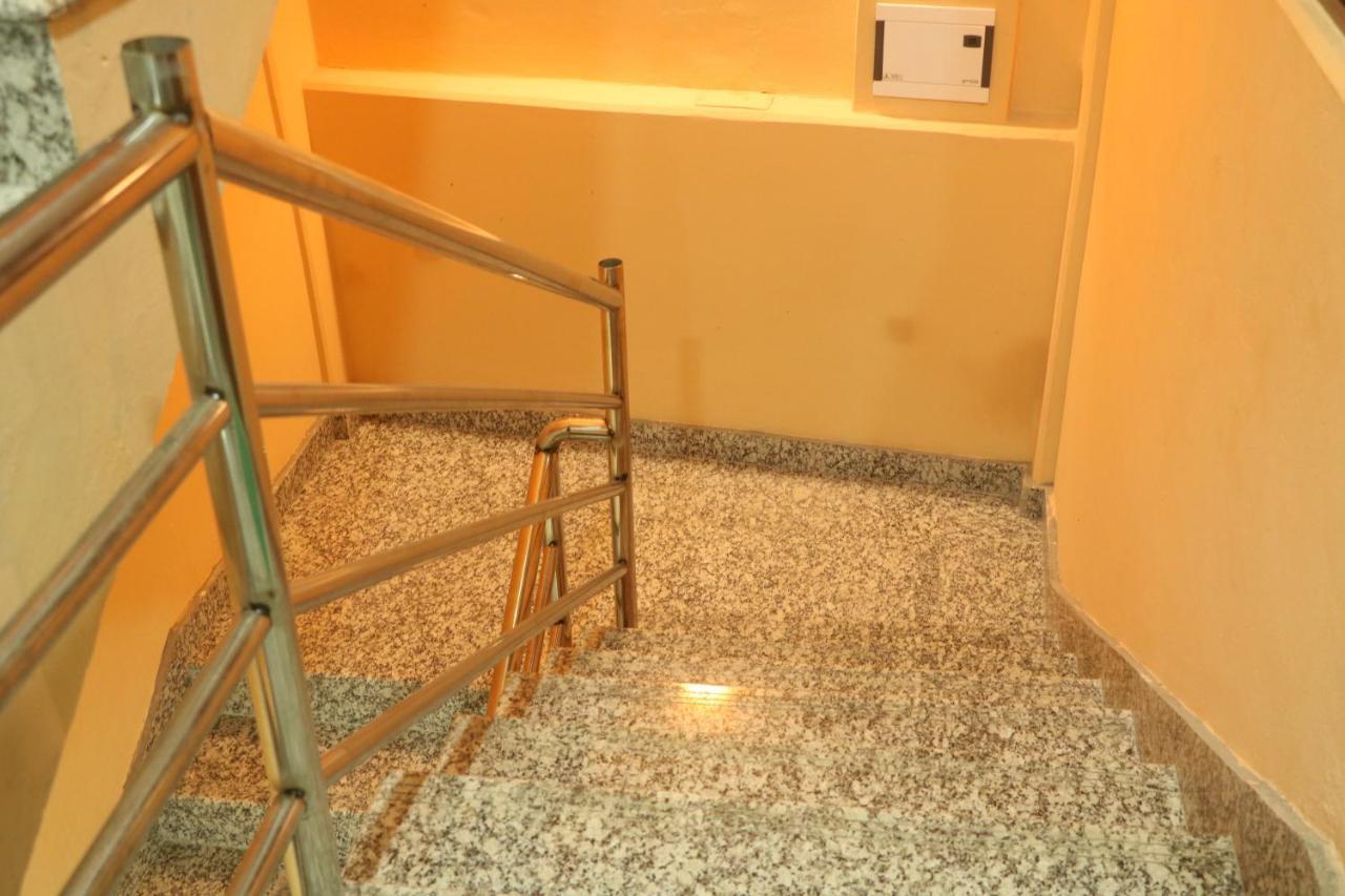 Hotel Eagle Zone ポカラ エクステリア 写真
