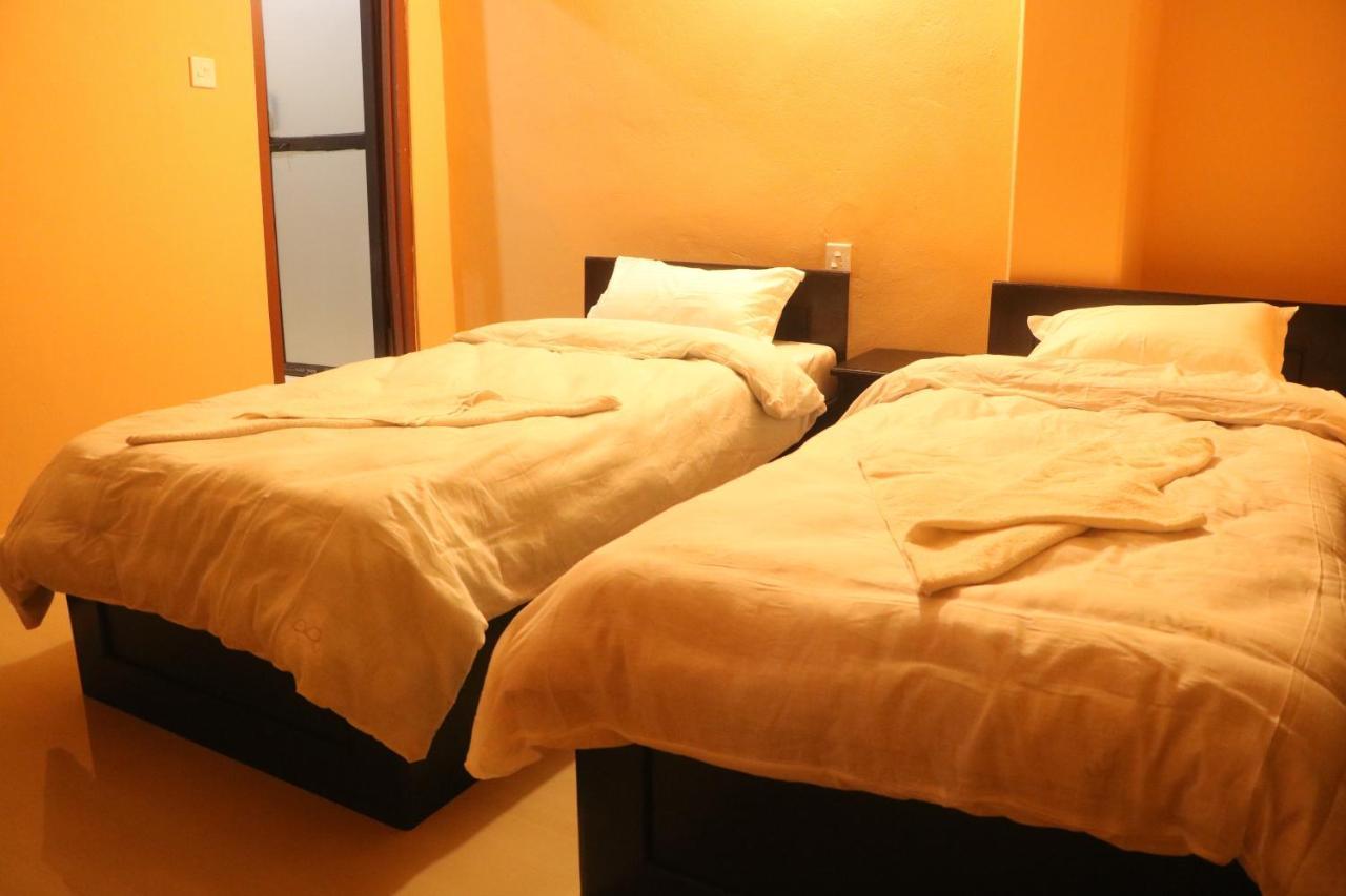 Hotel Eagle Zone ポカラ エクステリア 写真