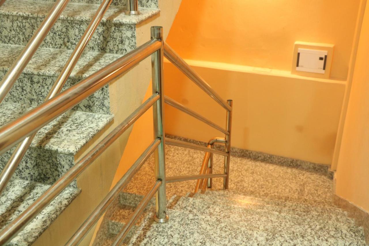 Hotel Eagle Zone ポカラ エクステリア 写真